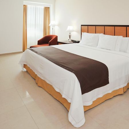 Holiday Inn Express Paraiso - Dos Bocas, An Ihg Hotel Eksteriør billede